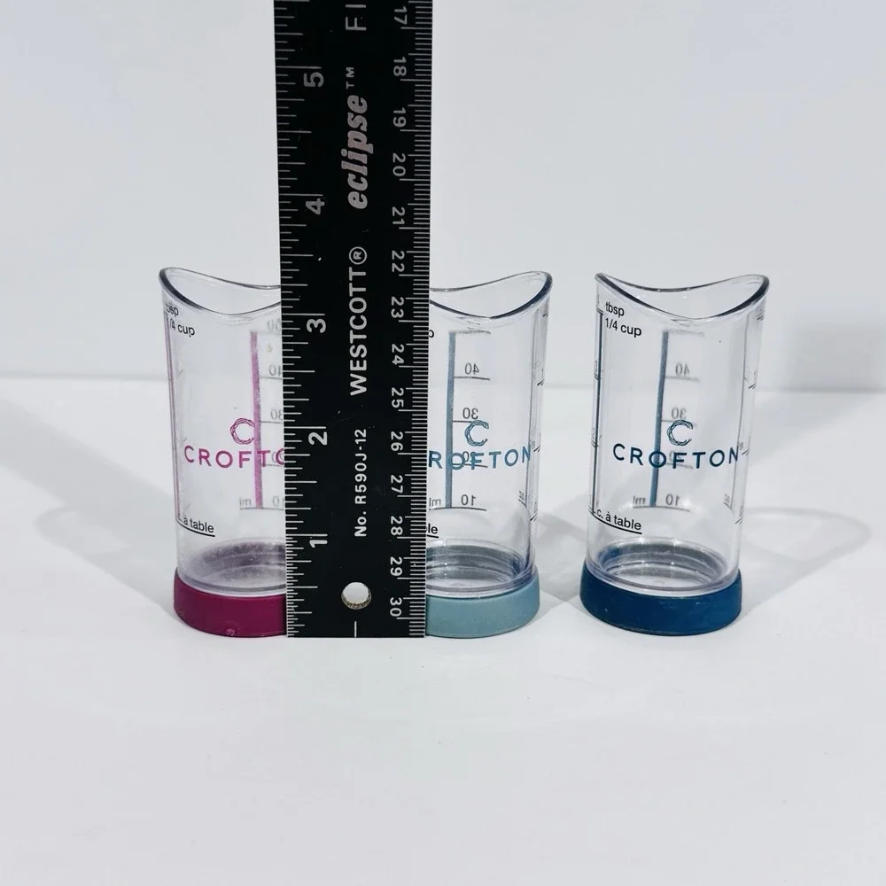 Lot Of 3 Crofton Liquid Measuring Cups Plastic W Rubber Bottoms‎